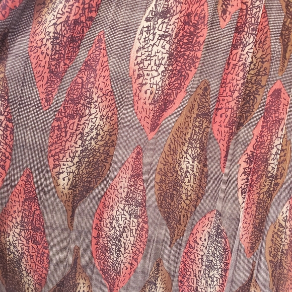 NWOT Pleated Midi/Mini Knee Skirt Size Large - Picture 8 of 16